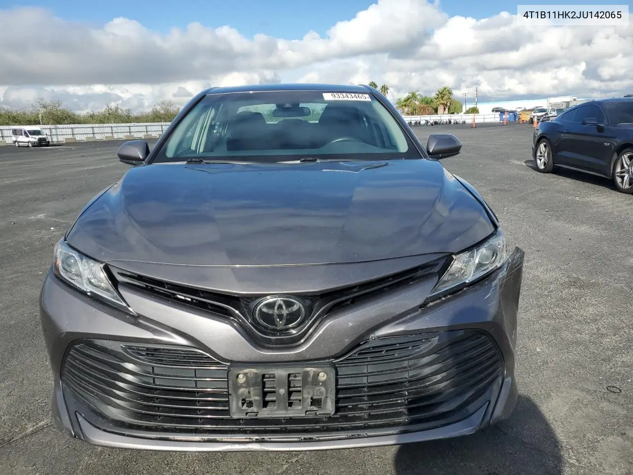 4T1B11HK2JU142065 2018 Toyota Camry L