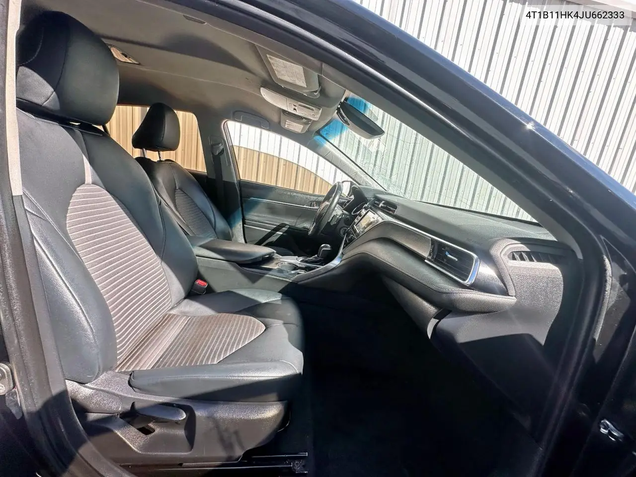 4T1B11HK4JU662333 2018 Toyota Camry L