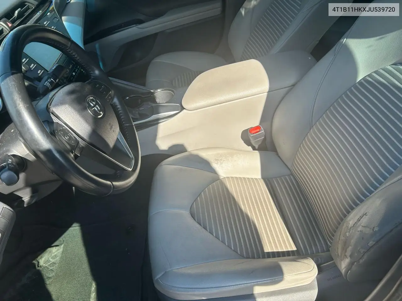 4T1B11HKXJU539720 2018 Toyota Camry L