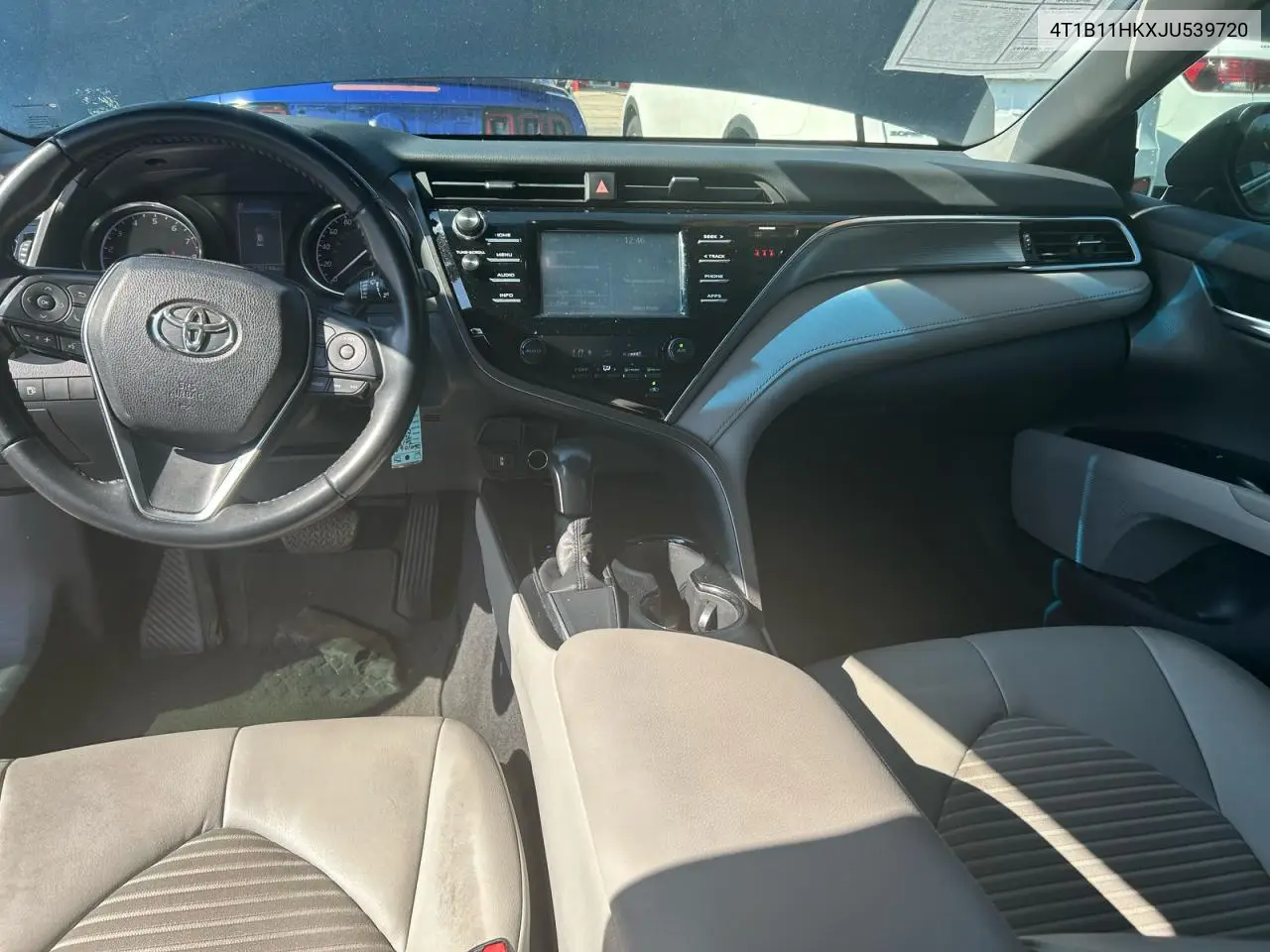 4T1B11HKXJU539720 2018 Toyota Camry L