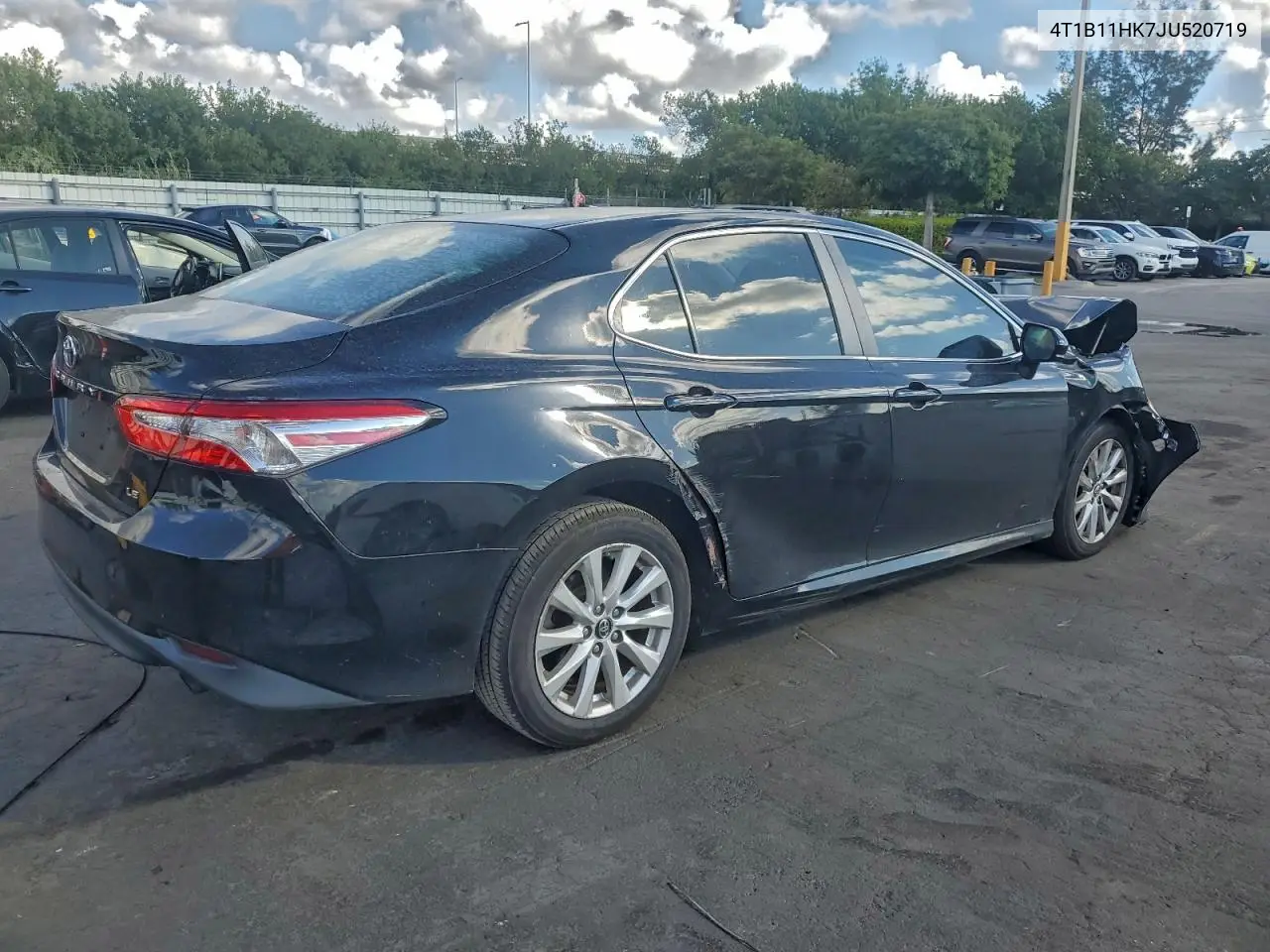 4T1B11HK7JU520719 2018 Toyota Camry L