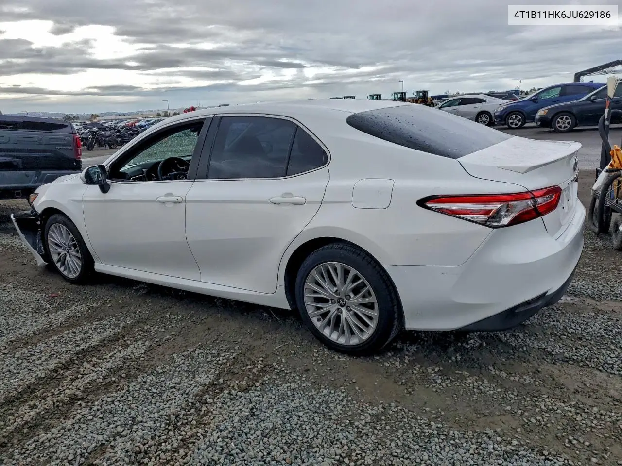 4T1B11HK6JU629186 2018 Toyota Camry L