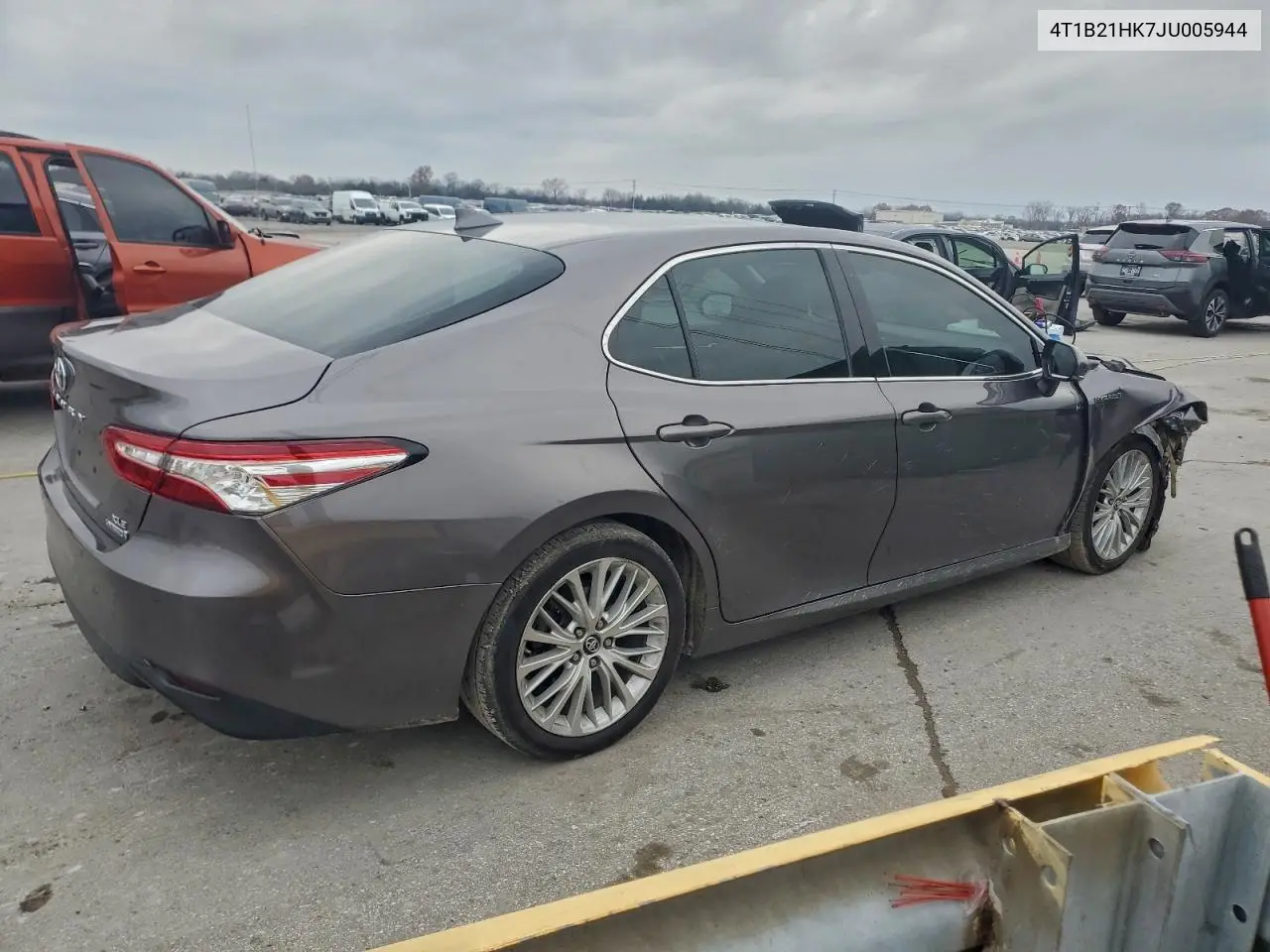 4T1B21HK7JU005944 2018 Toyota Camry Hybrid