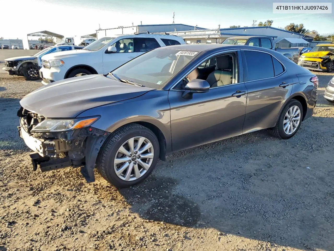 4T1B11HK1JU097426 2018 Toyota Camry L