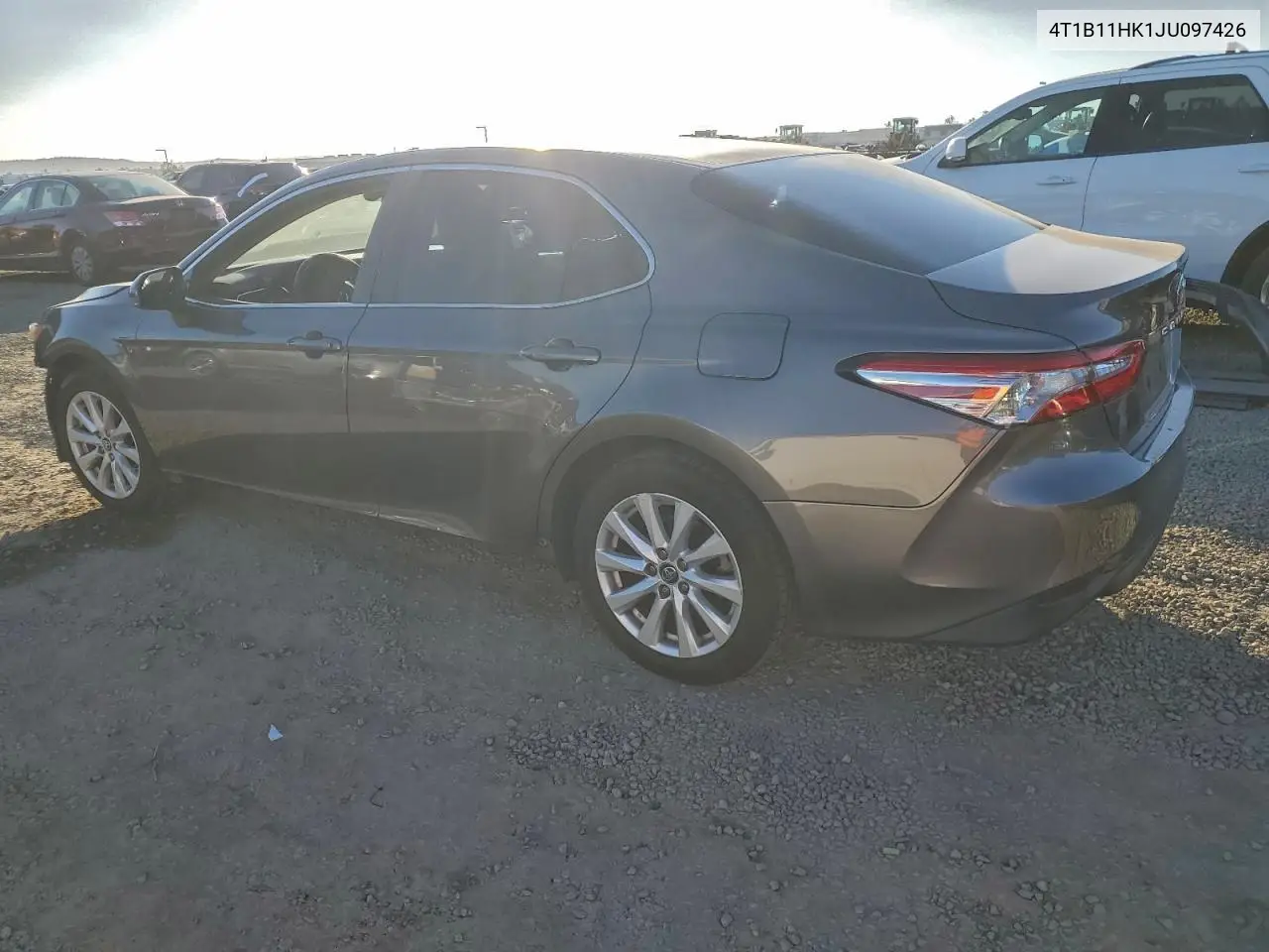 4T1B11HK1JU097426 2018 Toyota Camry L