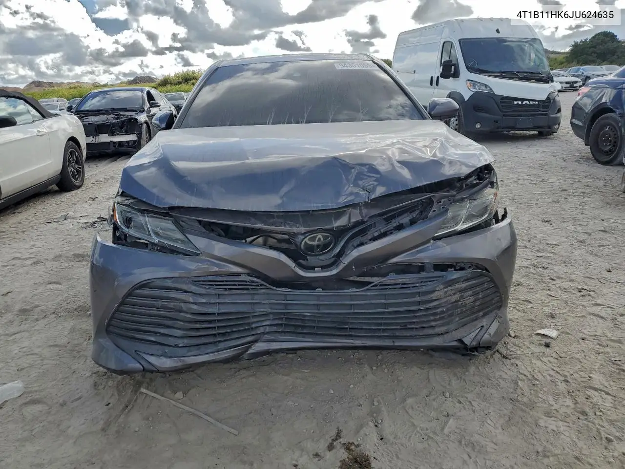 4T1B11HK6JU624635 2018 Toyota Camry L