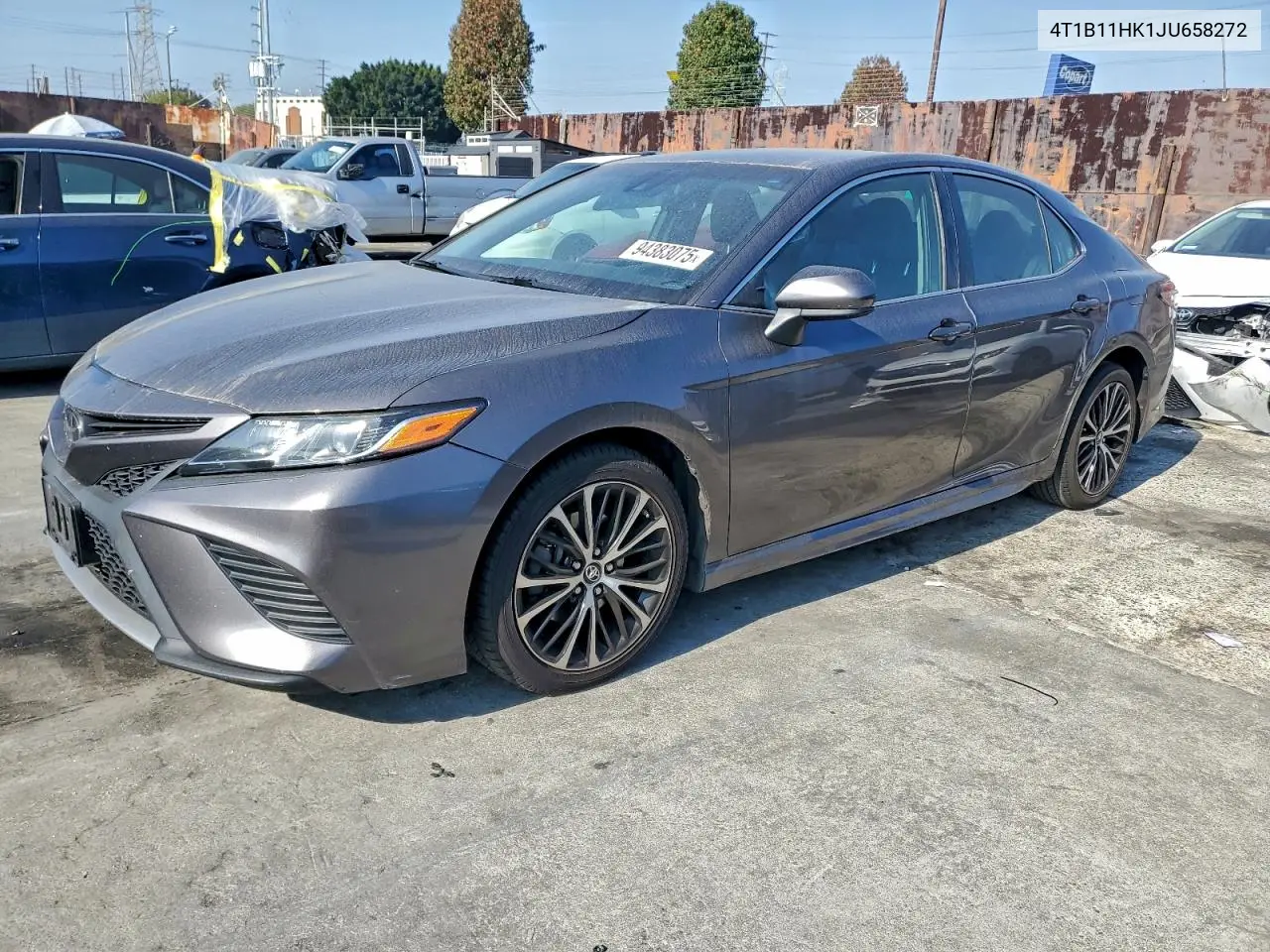 4T1B11HK1JU658272 2018 Toyota Camry L
