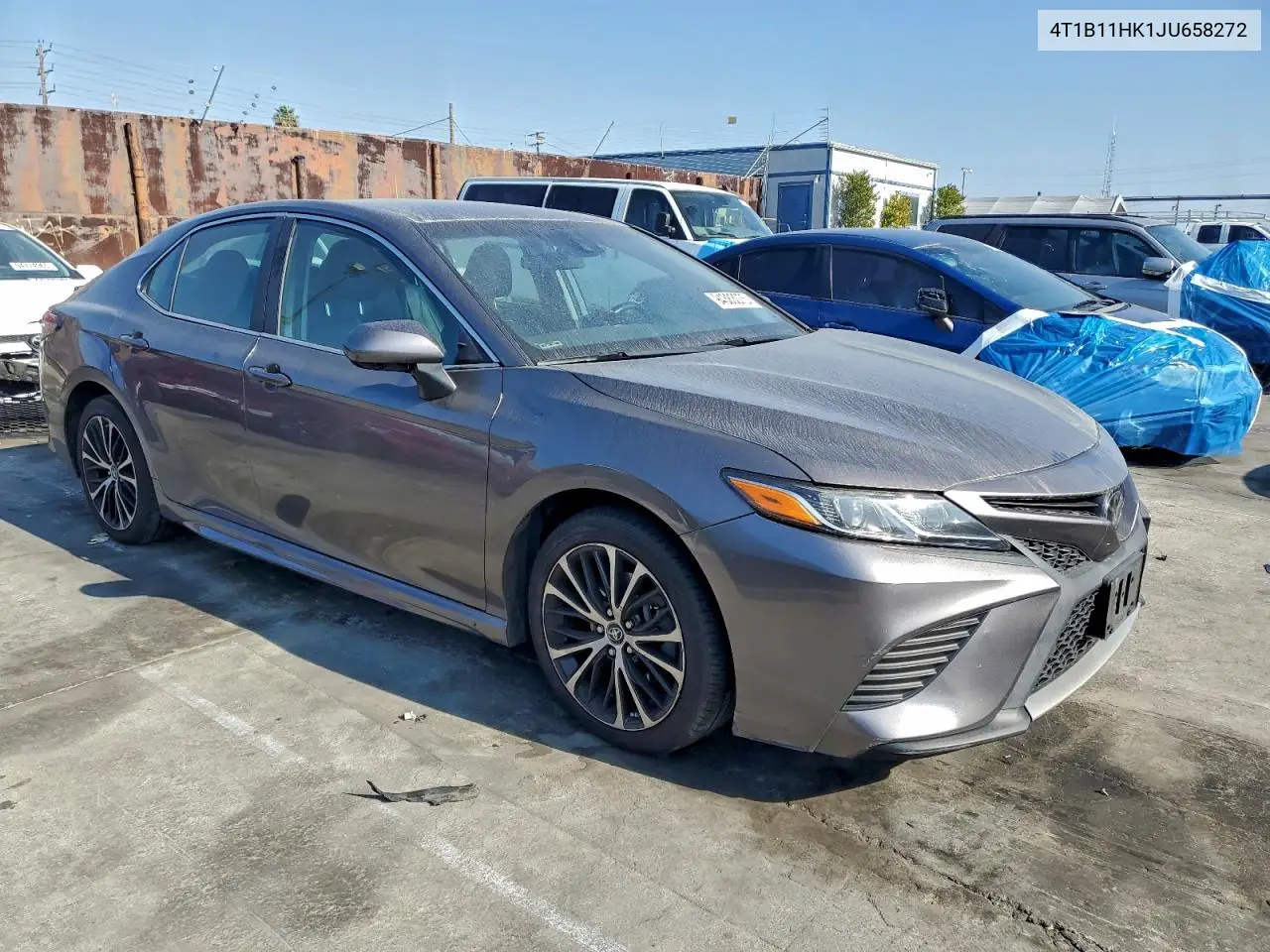 4T1B11HK1JU658272 2018 Toyota Camry L