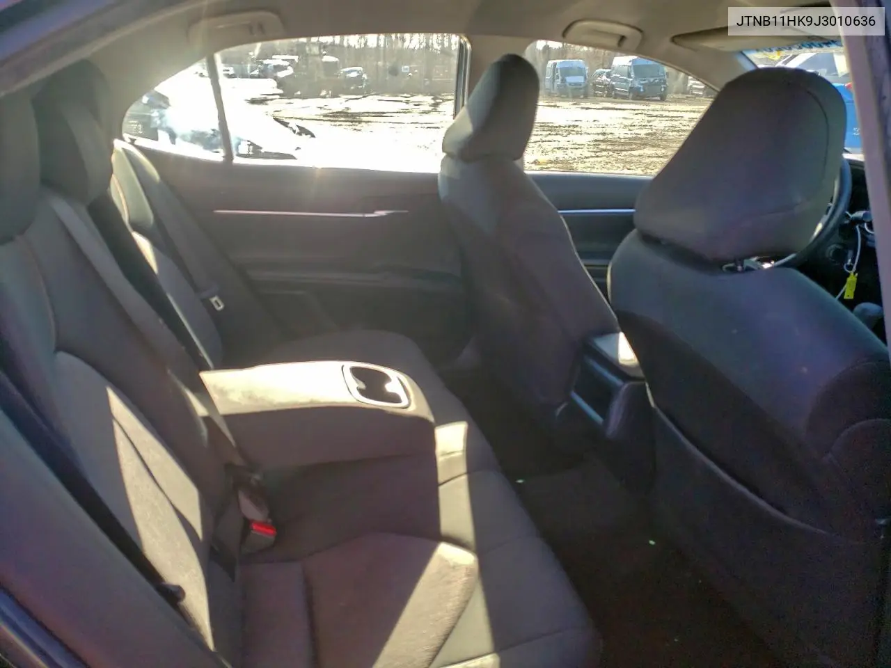 JTNB11HK9J3010636 2018 Toyota Camry L