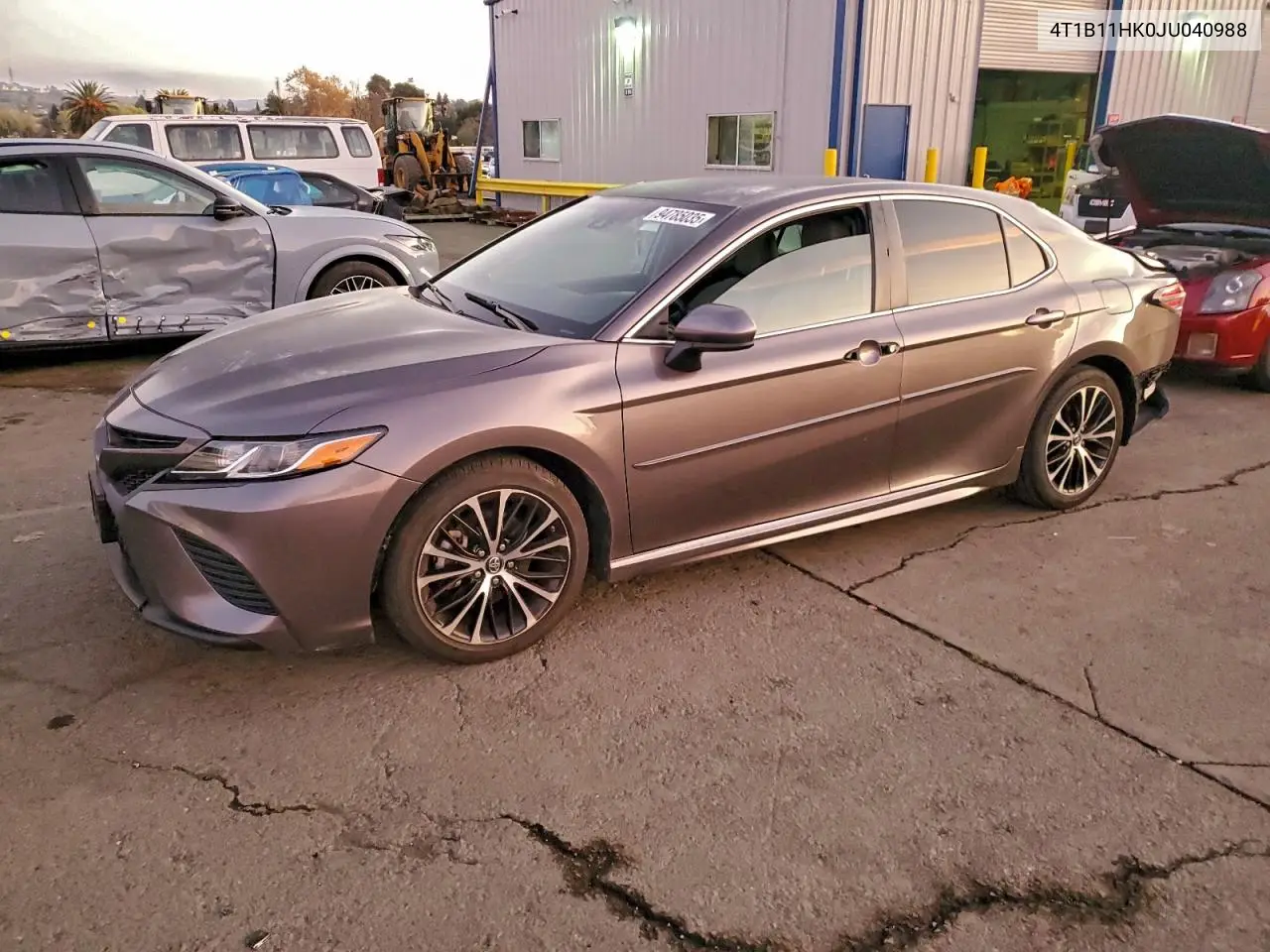 4T1B11HK0JU040988 2018 Toyota Camry L