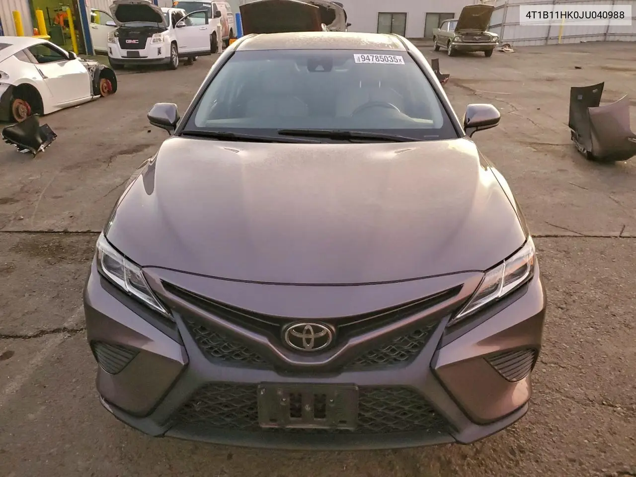4T1B11HK0JU040988 2018 Toyota Camry L