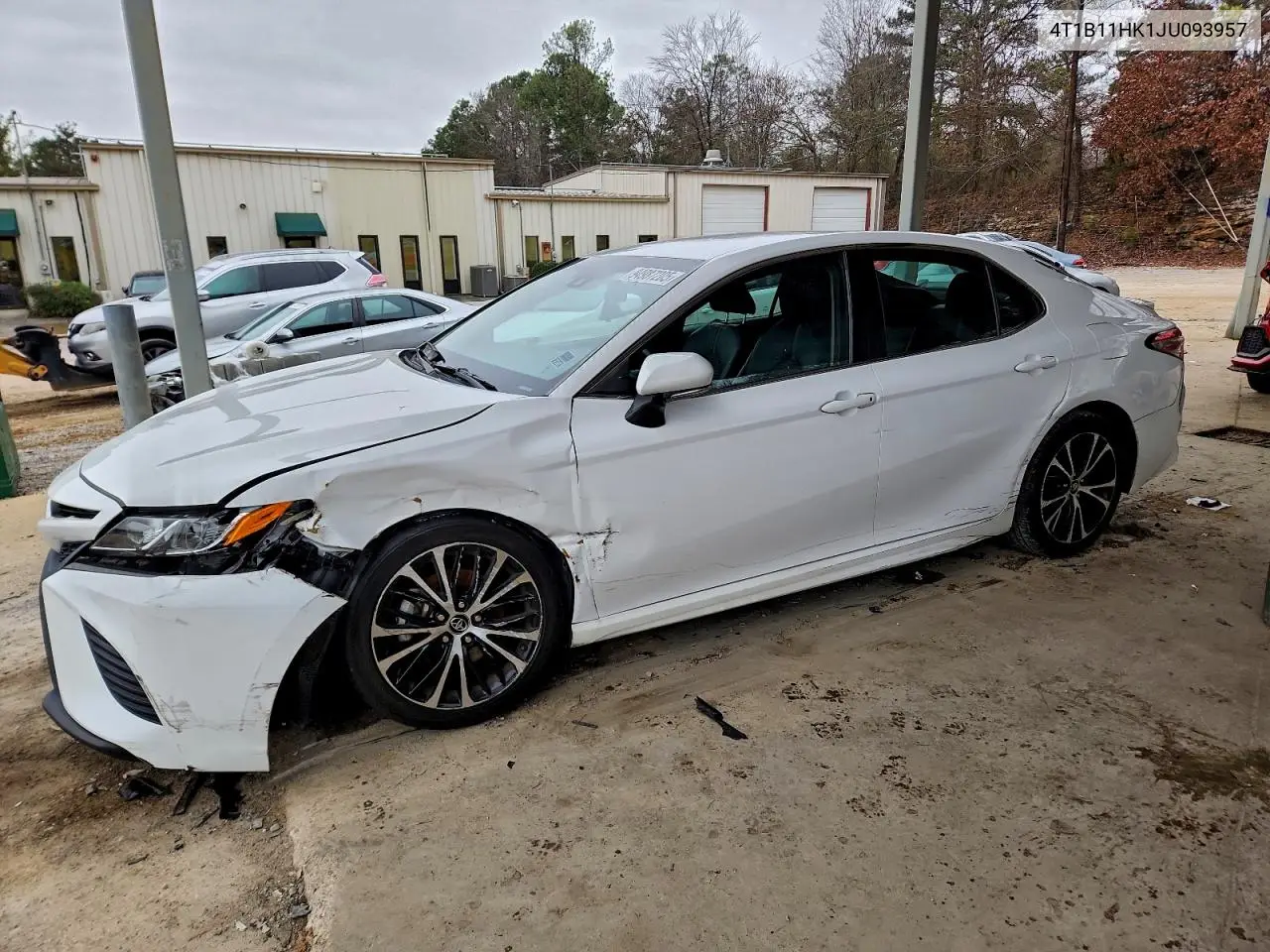 4T1B11HK1JU093957 2018 Toyota Camry L