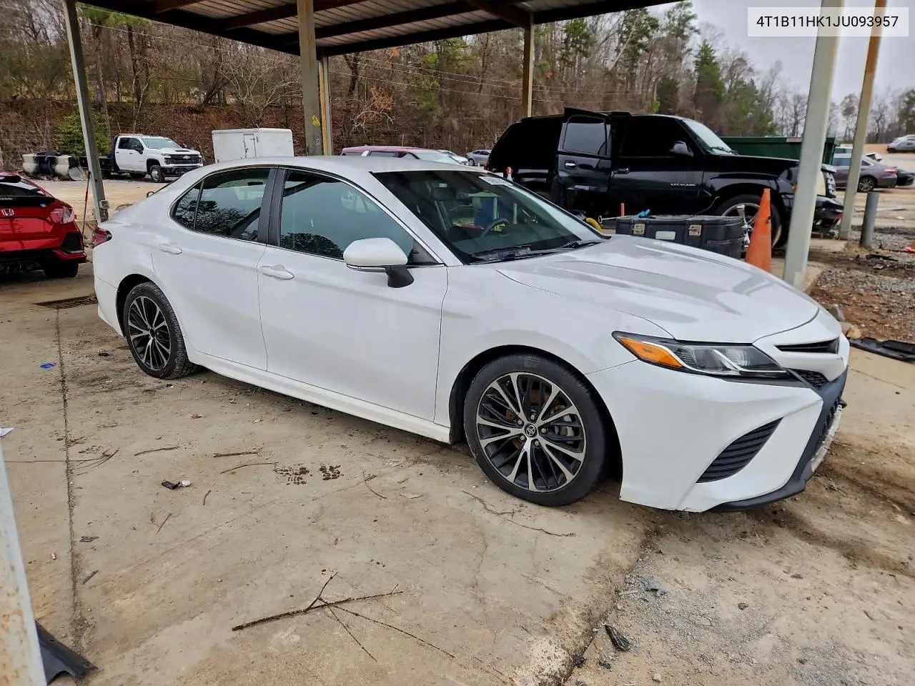 4T1B11HK1JU093957 2018 Toyota Camry L