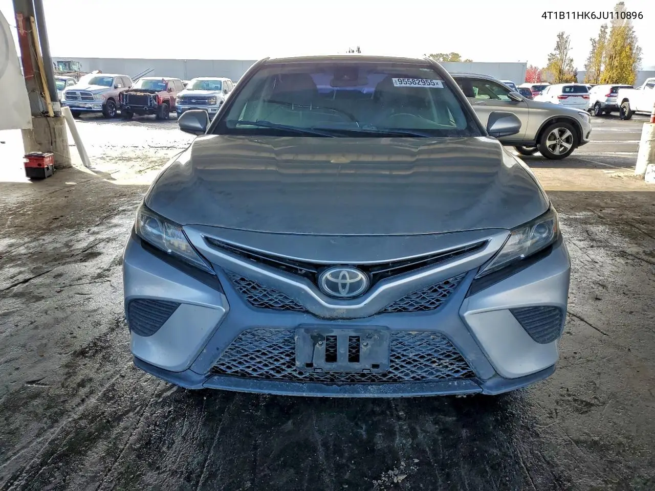 4T1B11HK6JU110896 2018 Toyota Camry Se