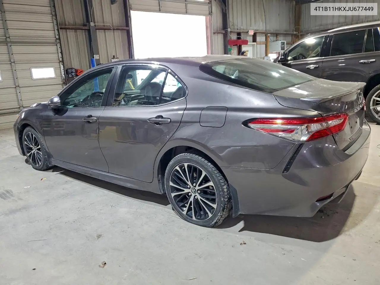 4T1B11HKXJU677449 2018 Toyota Camry L