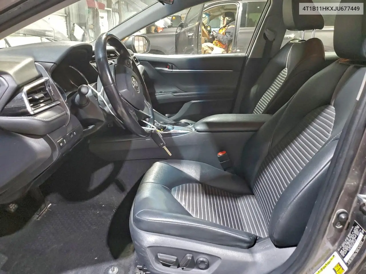 4T1B11HKXJU677449 2018 Toyota Camry L
