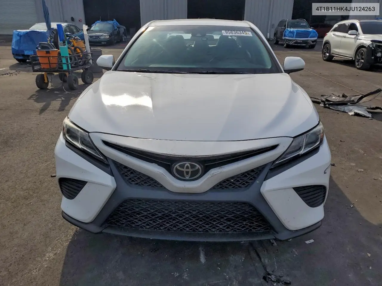 4T1B11HK4JU124263 2018 Toyota Camry L