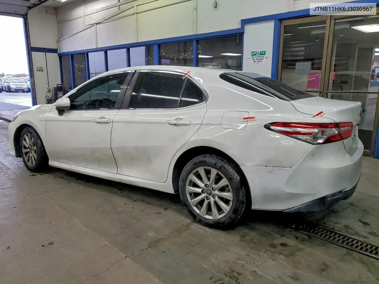 JTNB11HK6J3030567 2018 Toyota Camry L