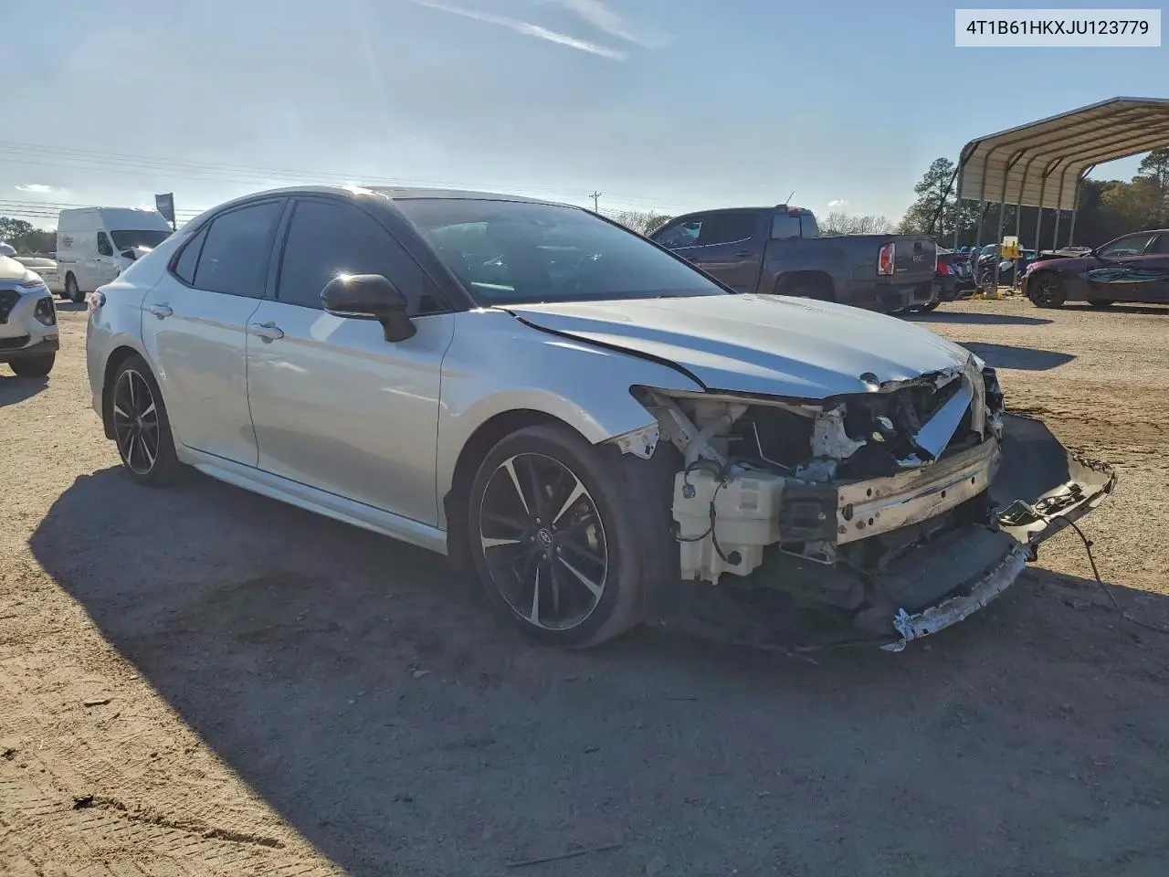 4T1B61HKXJU123779 2018 Toyota Camry Xse