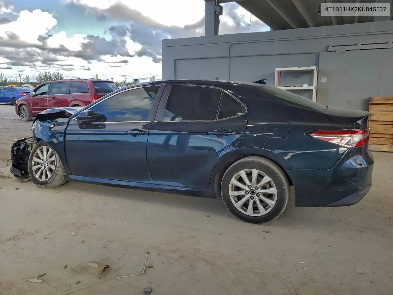 4T1B11HK2KU845537 2019 Toyota Camry L