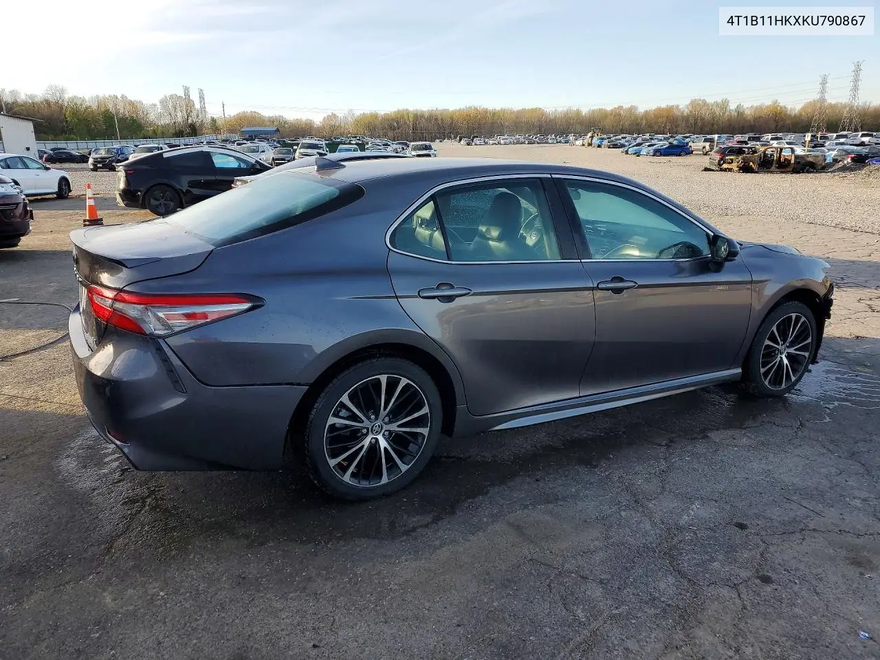 4T1B11HKXKU790867 2019 Toyota Camry Se