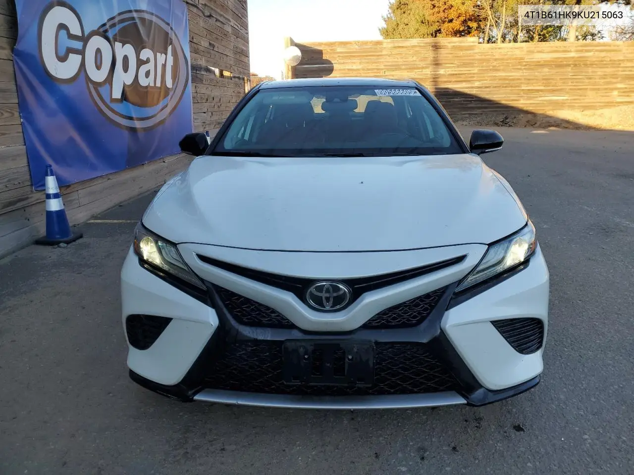 4T1B61HK9KU215063 2019 Toyota Camry Xse