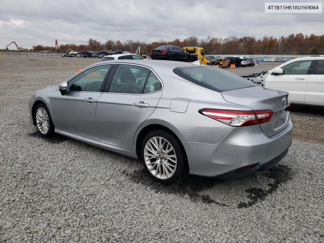 4T1B11HK1KU169064 2019 Toyota Camry L