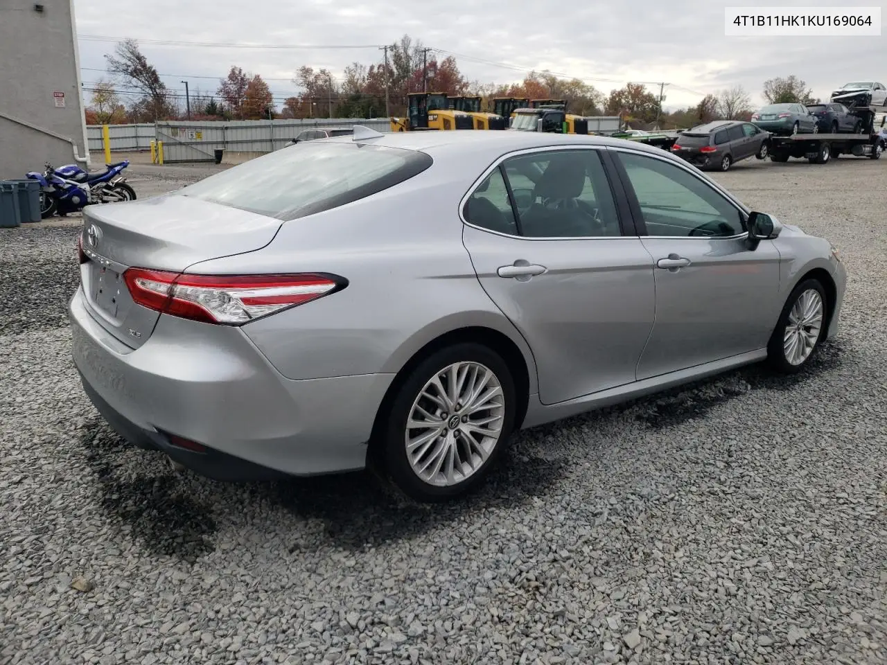 4T1B11HK1KU169064 2019 Toyota Camry L