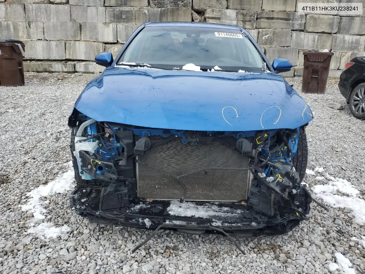 4T1B11HK3KU238241 2019 Toyota Camry L