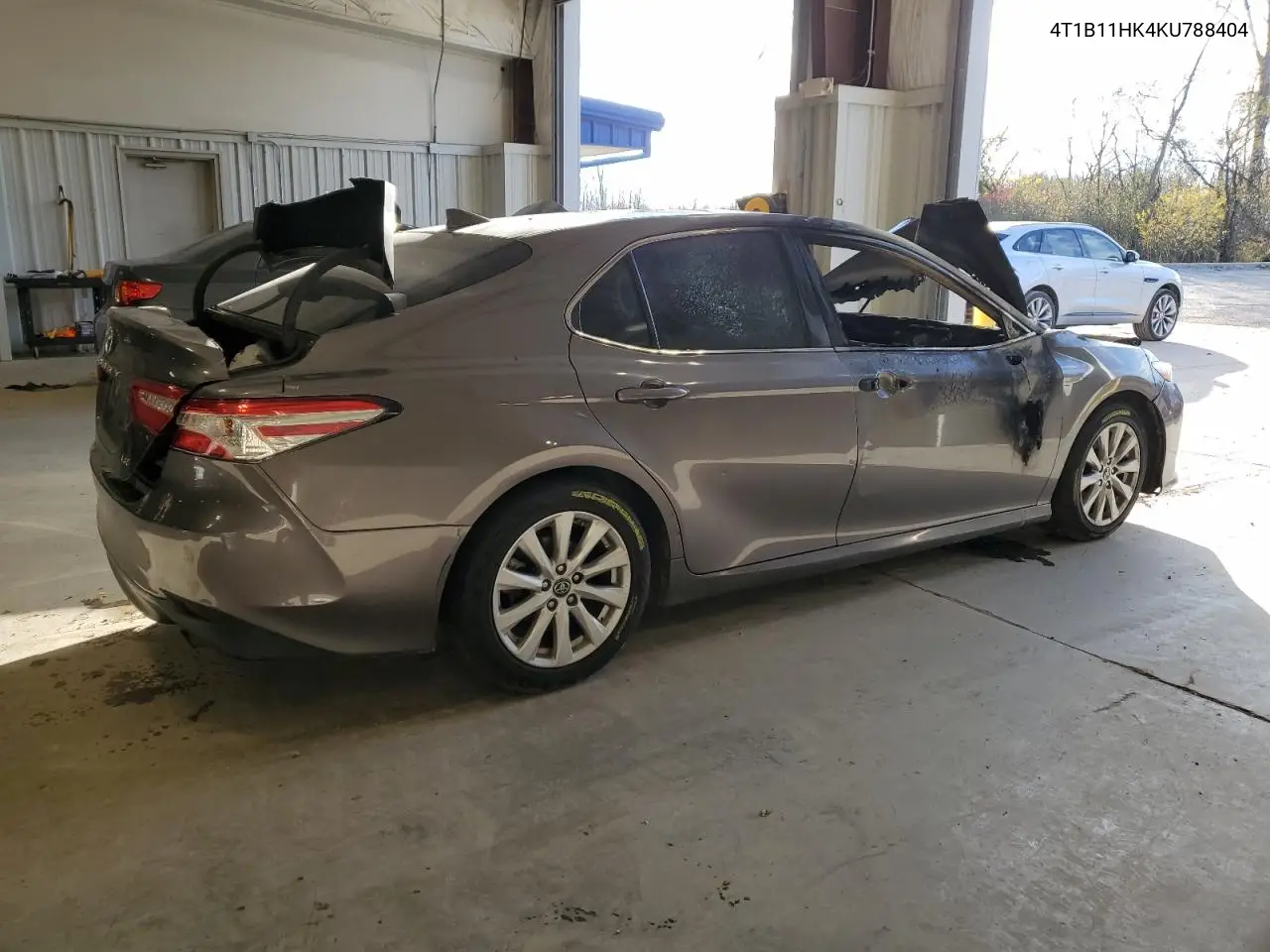 4T1B11HK4KU788404 2019 Toyota Camry L