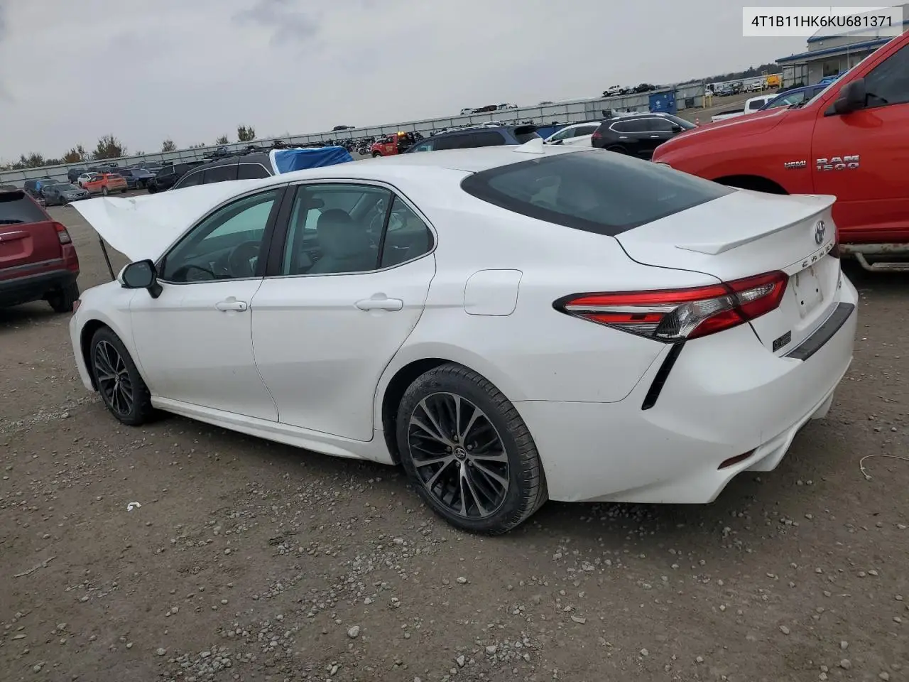 4T1B11HK6KU681371 2019 Toyota Camry L