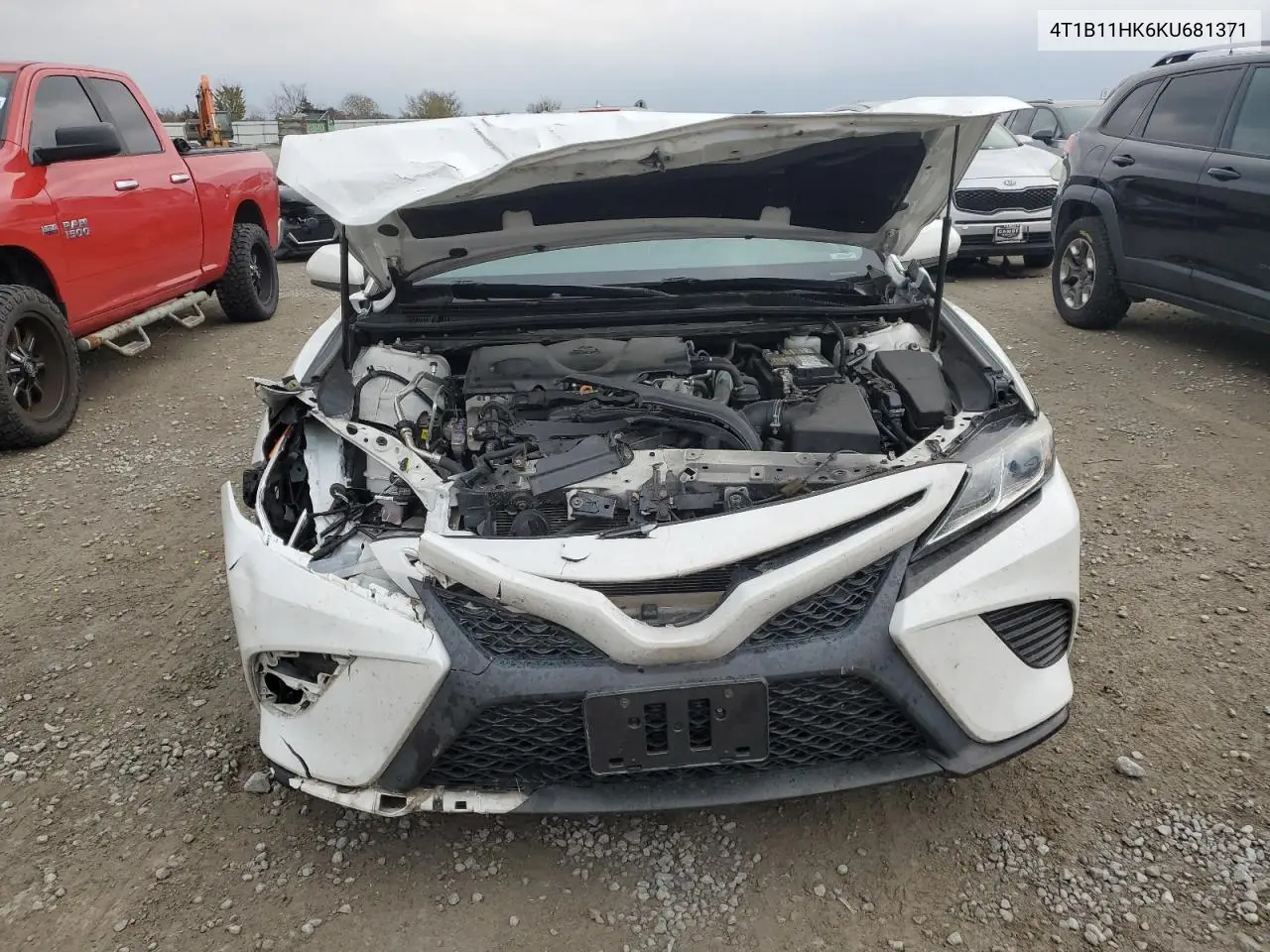 4T1B11HK6KU681371 2019 Toyota Camry L