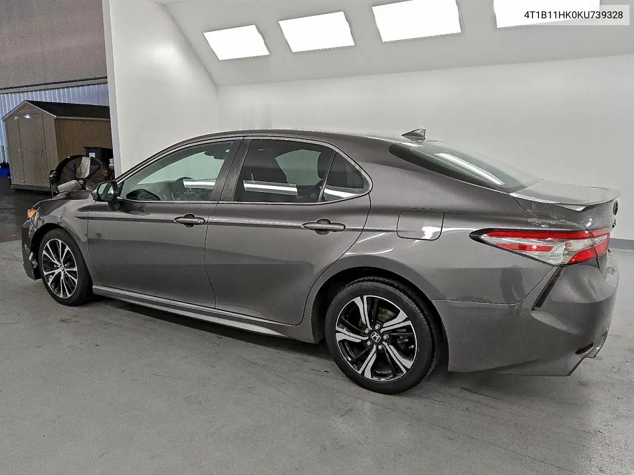 4T1B11HK0KU739328 2019 Toyota Camry L