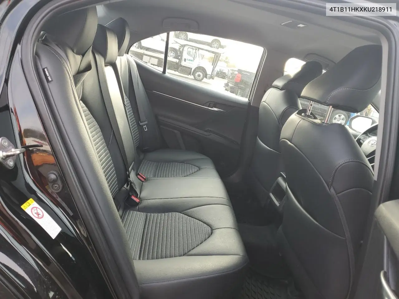4T1B11HKXKU218911 2019 Toyota Camry L