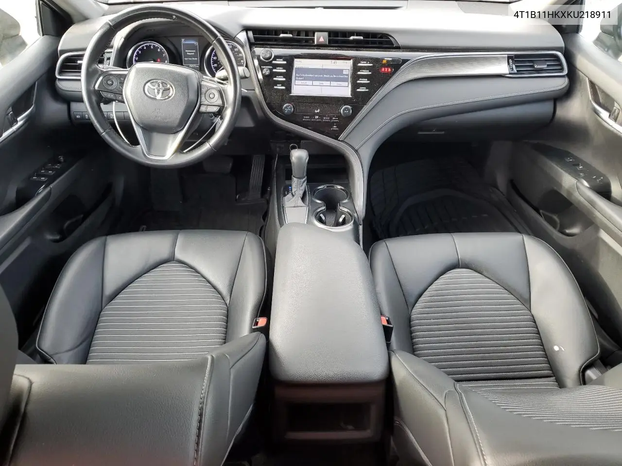 4T1B11HKXKU218911 2019 Toyota Camry L
