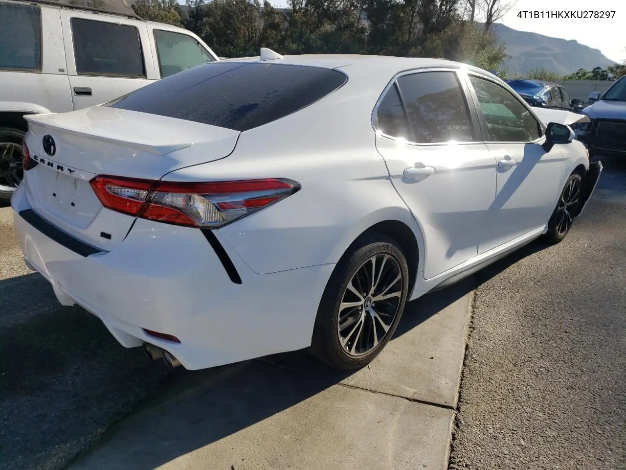 4T1B11HKXKU278297 2019 Toyota Camry L