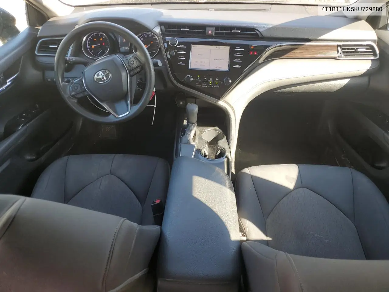 4T1B11HK5KU729880 2019 Toyota Camry L