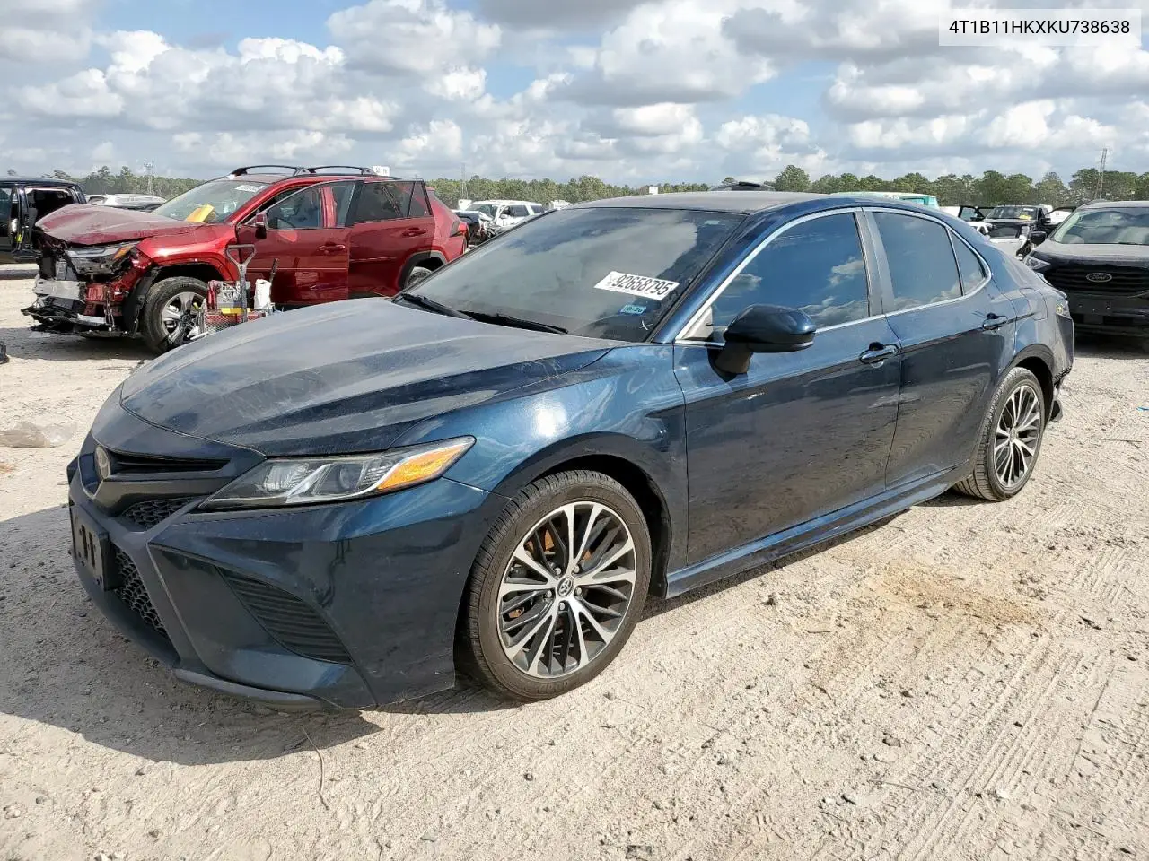 4T1B11HKXKU738638 2019 Toyota Camry L
