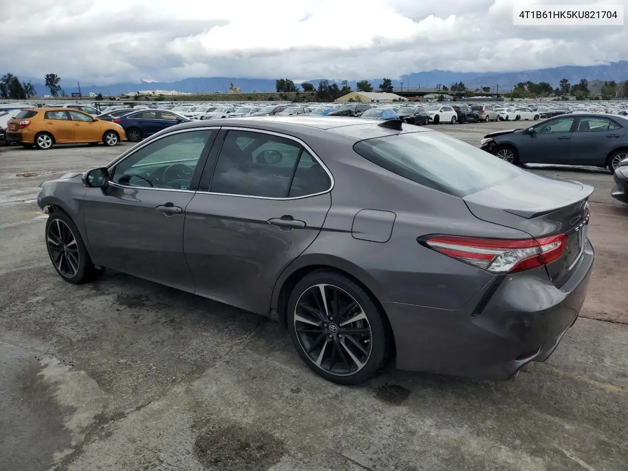 4T1B61HK5KU821704 2019 Toyota Camry Xse