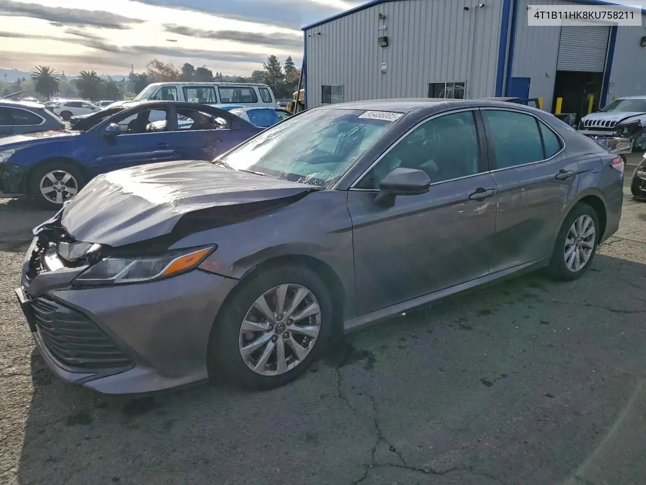 4T1B11HK8KU758211 2019 Toyota Camry L