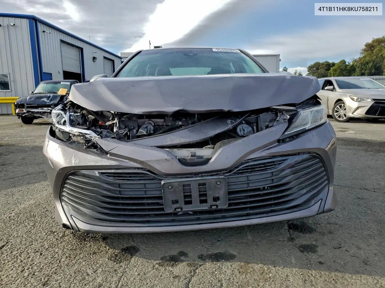 4T1B11HK8KU758211 2019 Toyota Camry L