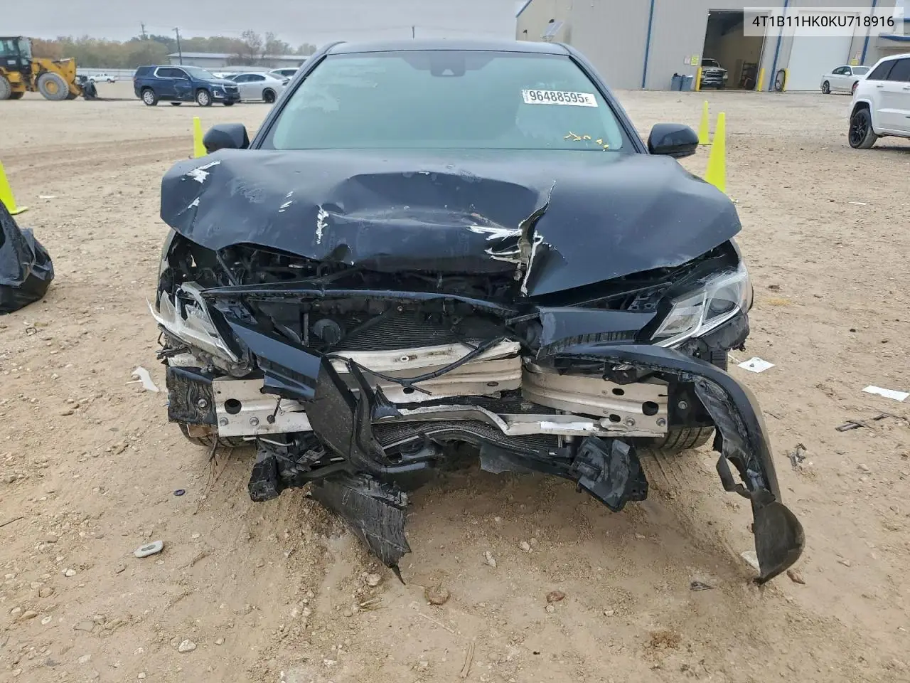 4T1B11HK0KU718916 2019 Toyota Camry L