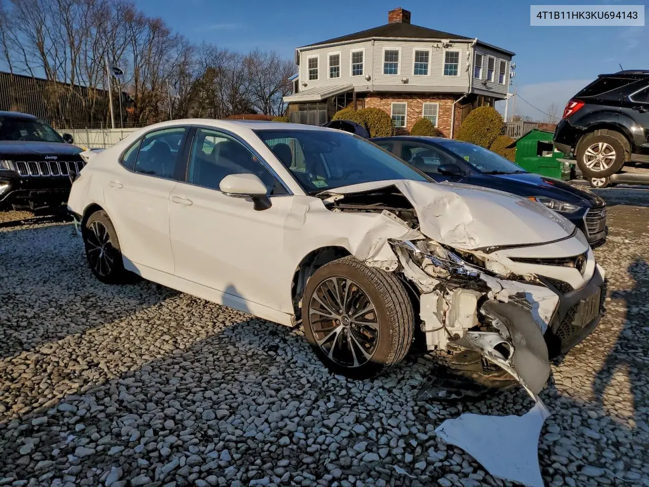 4T1B11HK3KU694143 2019 Toyota Camry L