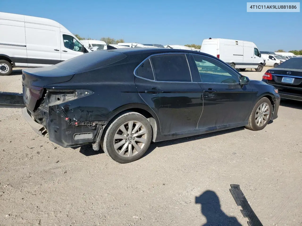 4T1C11AK9LU881886 2020 Toyota Camry Le