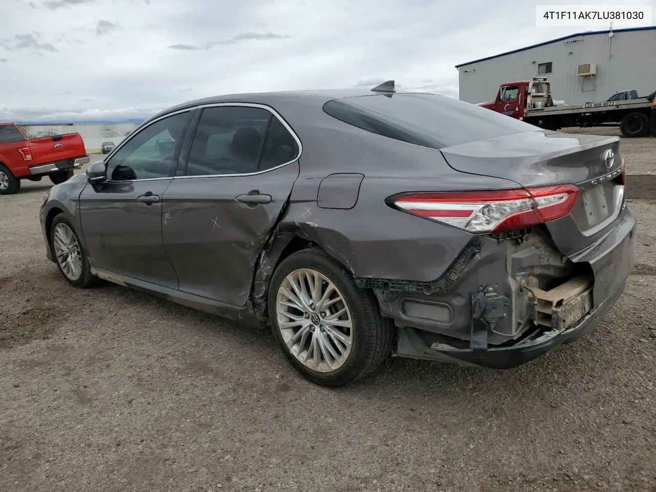 4T1F11AK7LU381030 2020 Toyota Camry Xle