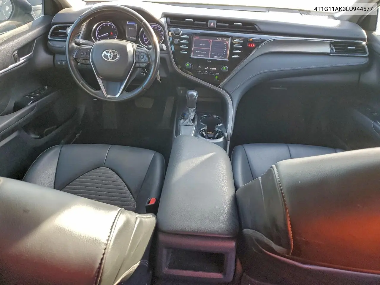 4T1G11AK3LU944577 2020 Toyota Camry Se