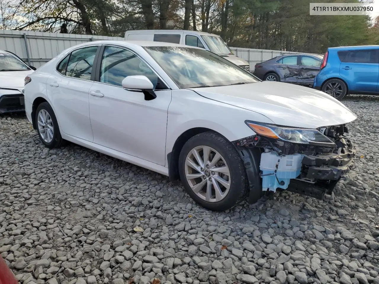 4T1R11BKXMU037950 2021 Toyota Camry Le