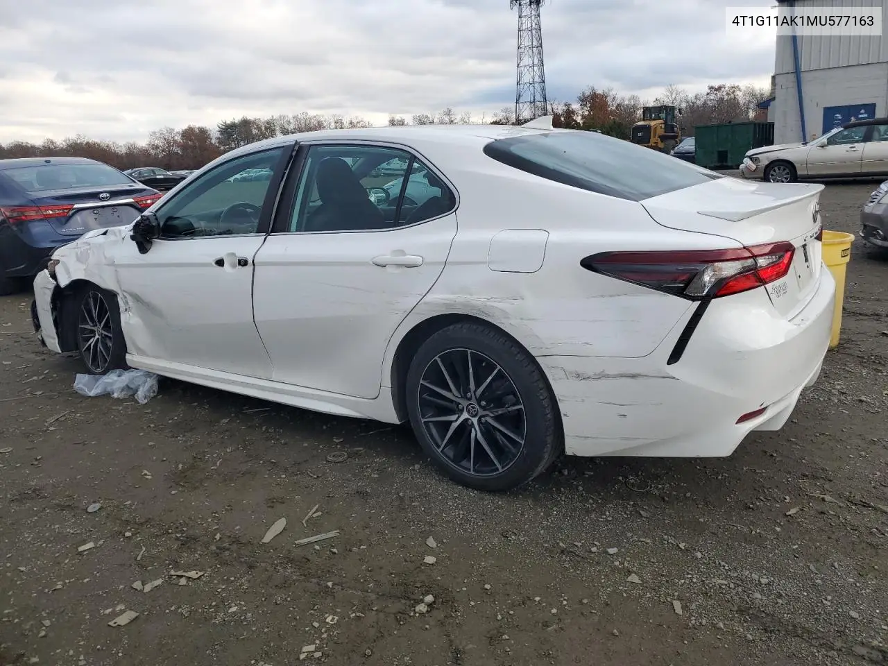 4T1G11AK1MU577163 2021 Toyota Camry Se