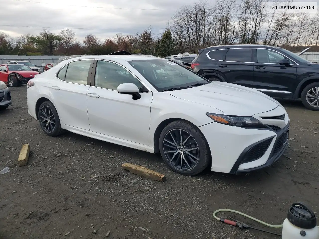 4T1G11AK1MU577163 2021 Toyota Camry Se