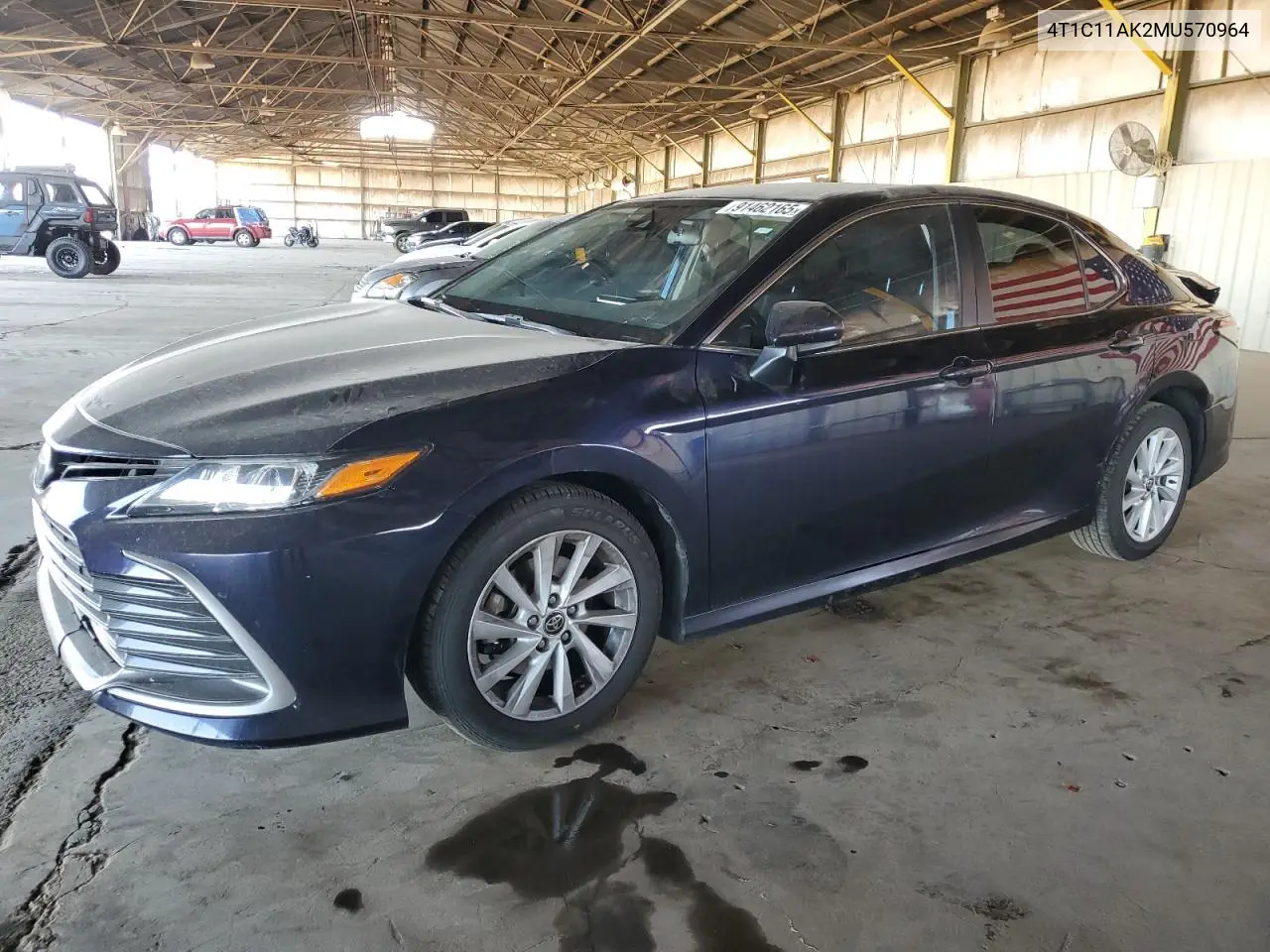 4T1C11AK2MU570964 2021 Toyota Camry Le